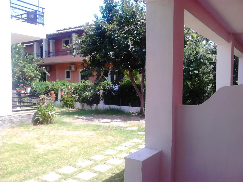 Hebes Studios Kavos Bagian luar foto