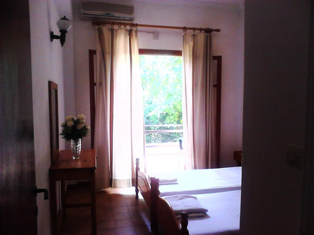 Hebes Studios Kavos Ruang foto
