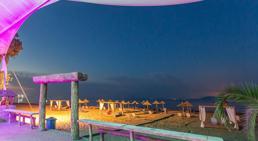 Hebes Studios Kavos Bagian luar foto