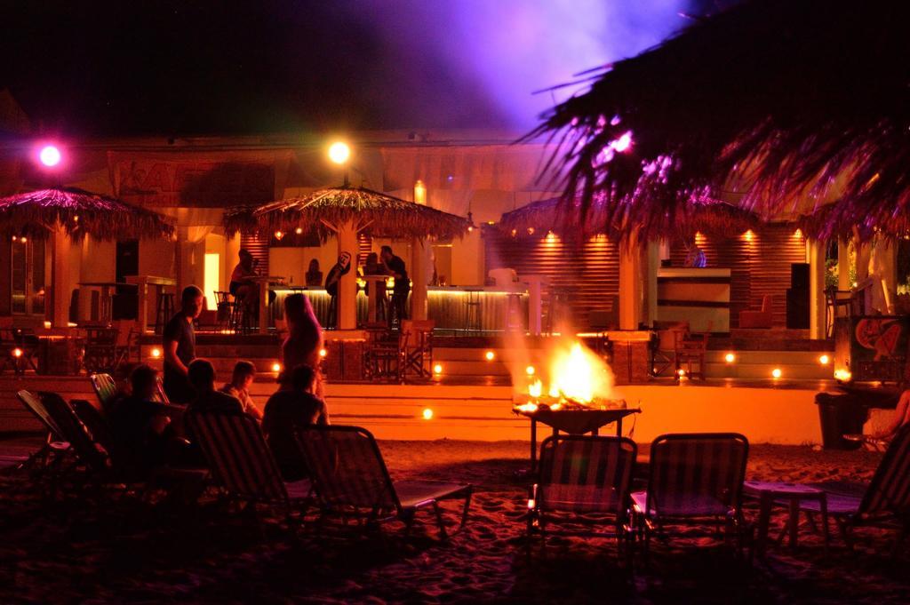 Hebes Studios Kavos Bagian luar foto